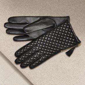 Kashia, Belsac skindhandske i sort med lynls i siden og quilt p forsiden