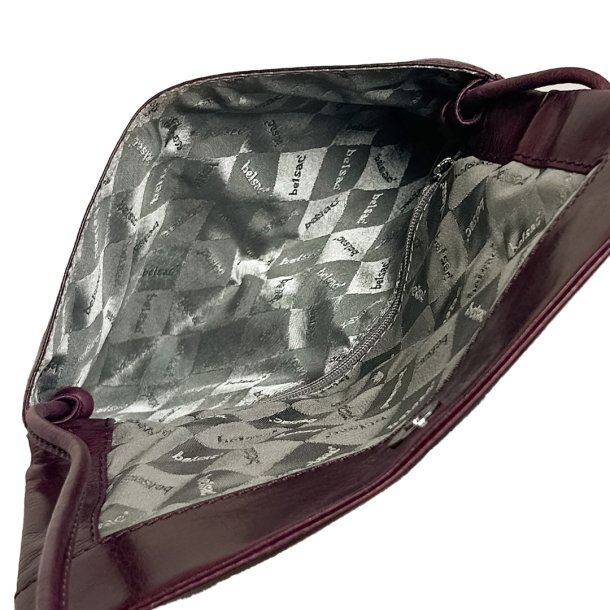 Abelone, Belsac sherry clutch i bldt lder med overslag og lang regulerbar rem