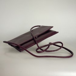 Abelone, Belsac sherry clutch i bldt lder med overslag og lang regulerbar rem