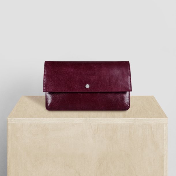 Uma, Belsac blommefarvet clutch med overslag og lang regulerbar rem