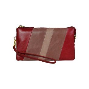 Chelsea, Belsac r�d clutch i skind med h�ndledsrem og crossbodyrem