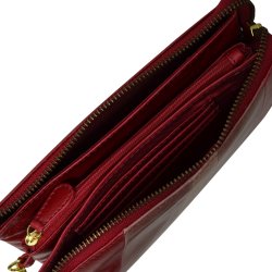 Chelsea, Belsac rød clutch i skind med håndledsrem og crossbodyrem