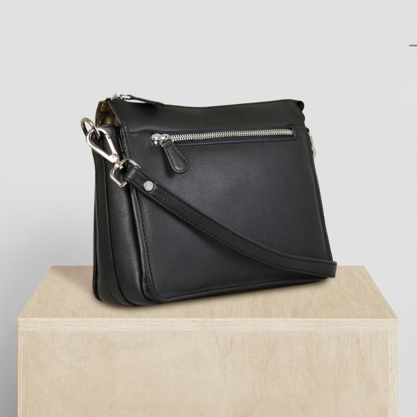 Daria, Belsac sort crossbody med lang rem og flere rum