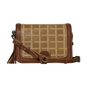 Janella, Belsac cognac crossbody i skind med overslag og lang regulerbar rem