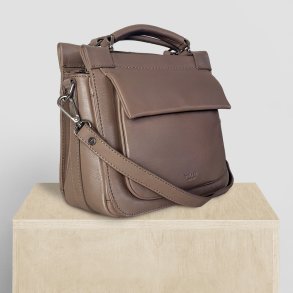 Kathleen, Belsac taupe crossbody i skind med flere rum og lang regulerbar rem