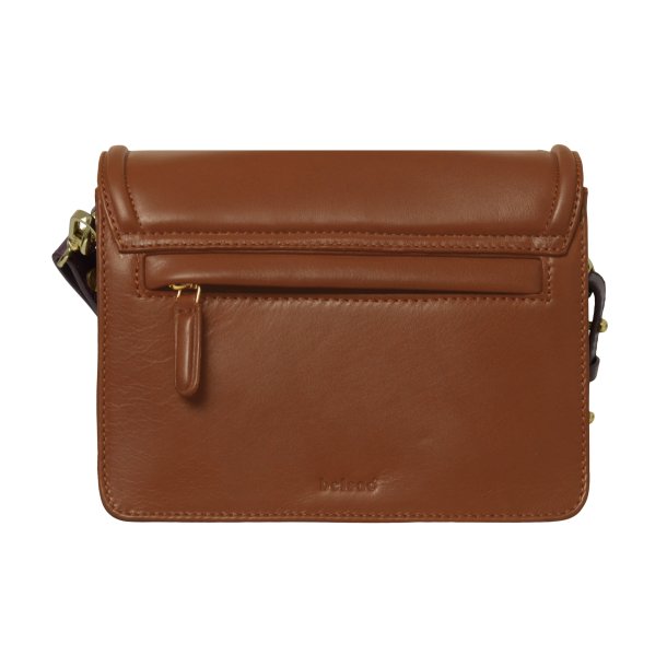 Belsac Nede maroon/red crossbody i bldt skind med rummelig forlomme til mobil. 