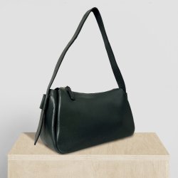Palina, Belsac grn skuldertaske i skind med kraftig skulderrem