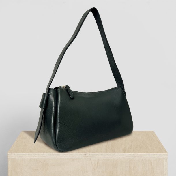 Palina, Belsac grn skuldertaske i skind med kraftig skulderrem