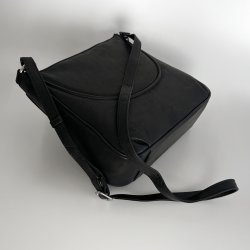 Lelu, Belsac sort skuldertaske/håndtaske i skind med kraftig skulderrem og toplynlås