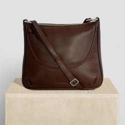 Lelu, Belsac brun skuldertaske/håndtaske i skind med kraftig skulderrem og toplynlås