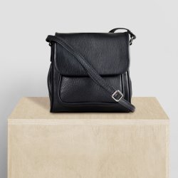 Bolethe, Belsac sort crossbody i blødt skind med et stort rum og frontlomme