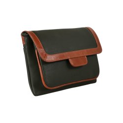 Chea, Belsac grn clutch/crossbody i bldt skind med overslag og lang rem
