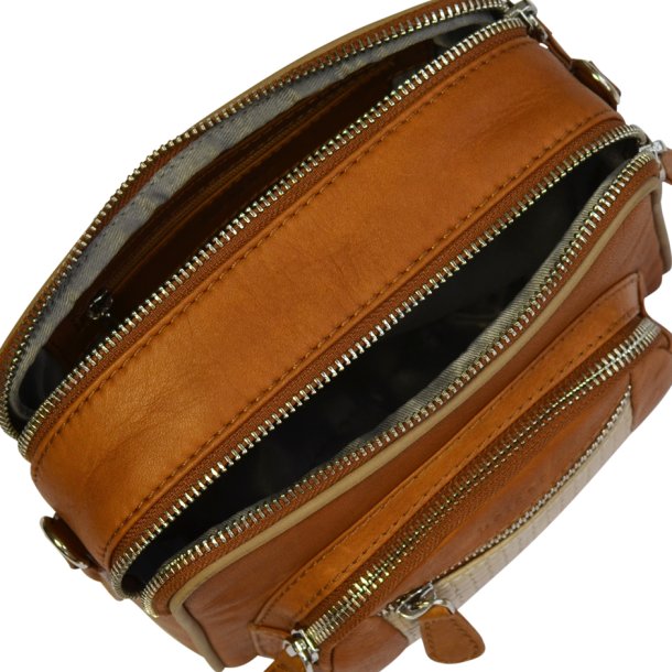 Dalani, Belsac cognac/beige crossbody i skind med flere rum og flettet skind på fronten