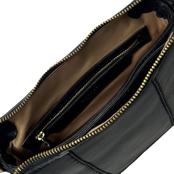 Philipa, Belsac sort skuldertaske i bl�dt skind med kraftige stikninger p� fronten