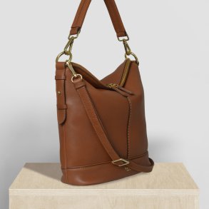 Pil, Belsac cognac skuldertaske i bl�dt skind med kraftig rem