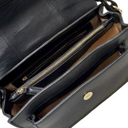 Pammi, Belsac sort crossbody i skind med overslag og  lang regulerbar rem