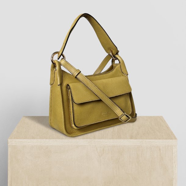 Rakel, Belsac light lime crossbody/hndtaske i skind med frontlomme og lang regulerbar rem