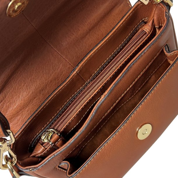 Rhina, Belsac cognac crossbody i skind med overslag og lang regulerbar rem
