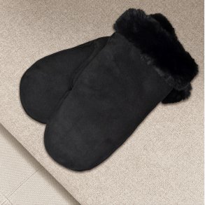 Kleo, Belsac sort skindluffe i ruskind med bld kant