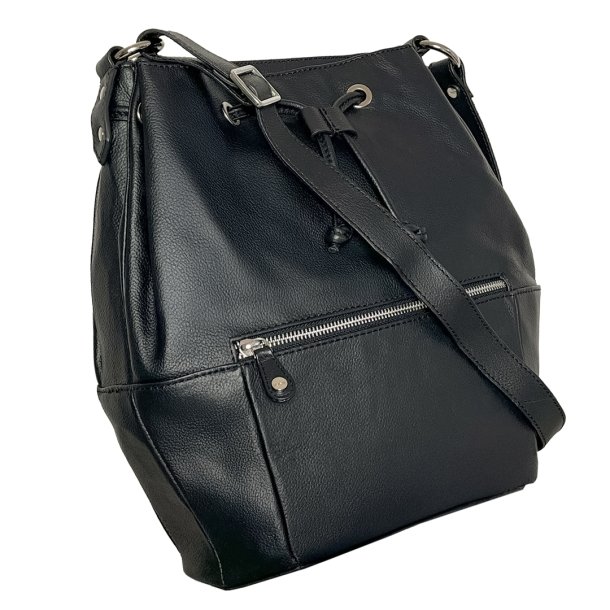 Sophia, Belsac sort rummelig skuldertaske i skind med kraftig rem