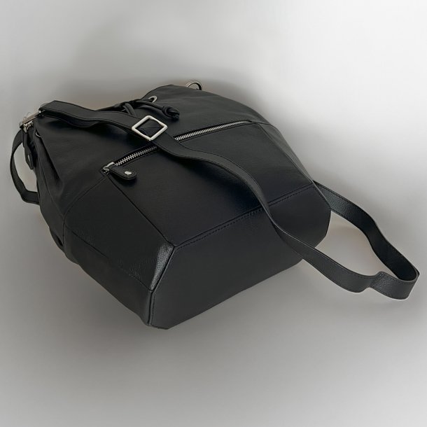 Sophia, Belsac sort rummelig skuldertaske i skind med kraftig rem