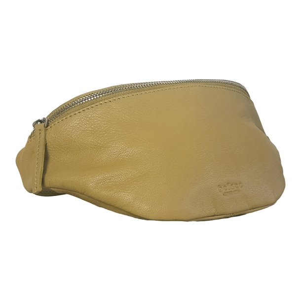 Quristjana , Belsac light lime bumbag i skind med lynls og regulerbar rem