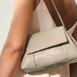 Osiris, Belsac mist crossbody/clutch i bldt skind med aftagelig rem