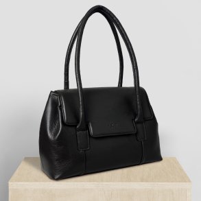 Roseanna , Belsac sort skuldertaske i skind med oversalg og kraftige skulderhanke