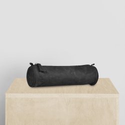 Belsac, Rundt sort penalhus i skind 