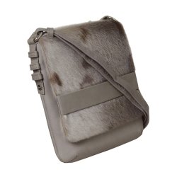Ivalu, Belsac grå crossbody i skind med kraftigt overslag i sælskind