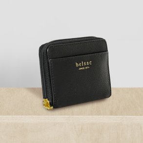 Belsac m�ntpung i sort mat skind med lynl�s og lomme til kort