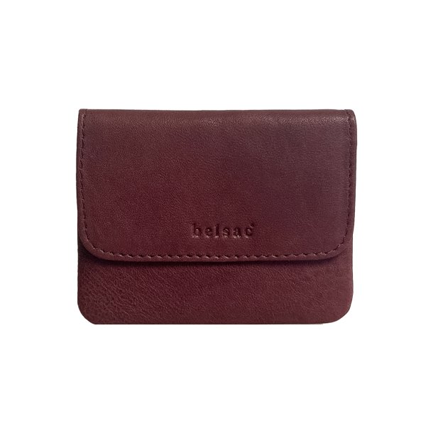 Belsac burgundy pung i skind med overslag til kort og sedler