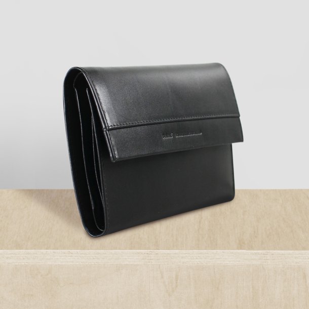 Belsac trefl�jet sort pung i glat skind med plads til kort og m�nter