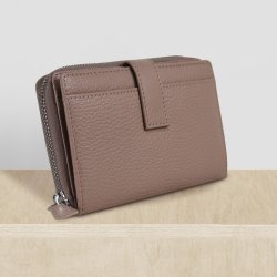 Belsac lys rosa pung i skind med lynl�s til m�nter og plads til mange kort