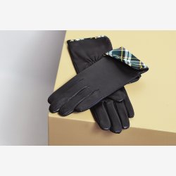 Belsac, skindhandske i sort med fint ternet for